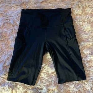 OFFER | lulu🍋 biker shorts 10”
